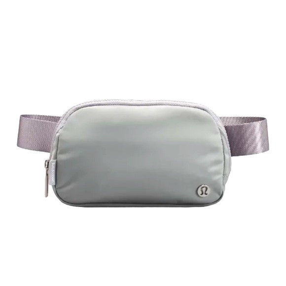 lululemon athletica Bags Lululemon Everywhere Belt Bag In Seal Grey Poshmark